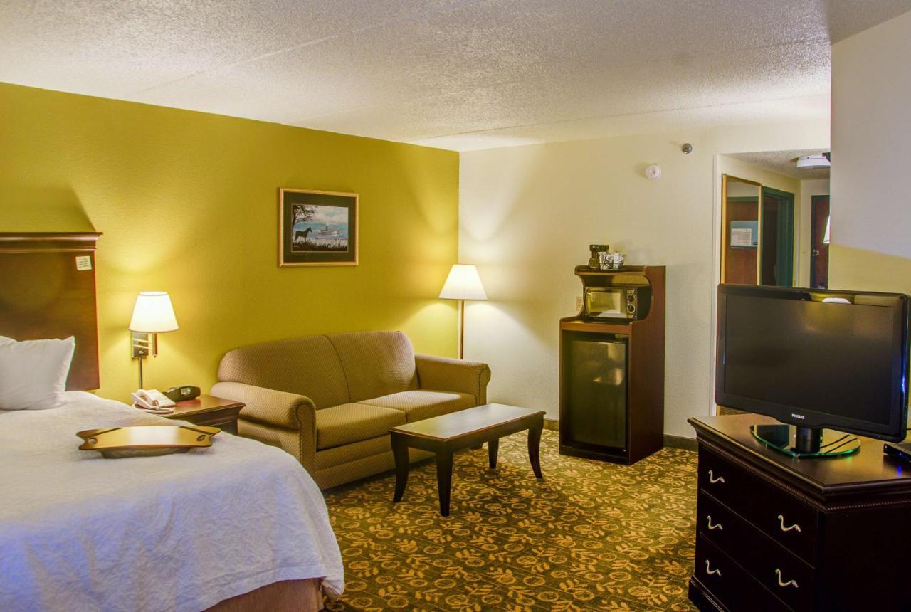 Hampton Inn Франкфорт Экстерьер фото