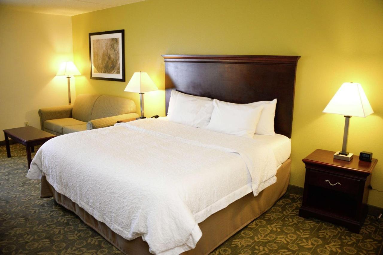 Hampton Inn Франкфорт Экстерьер фото