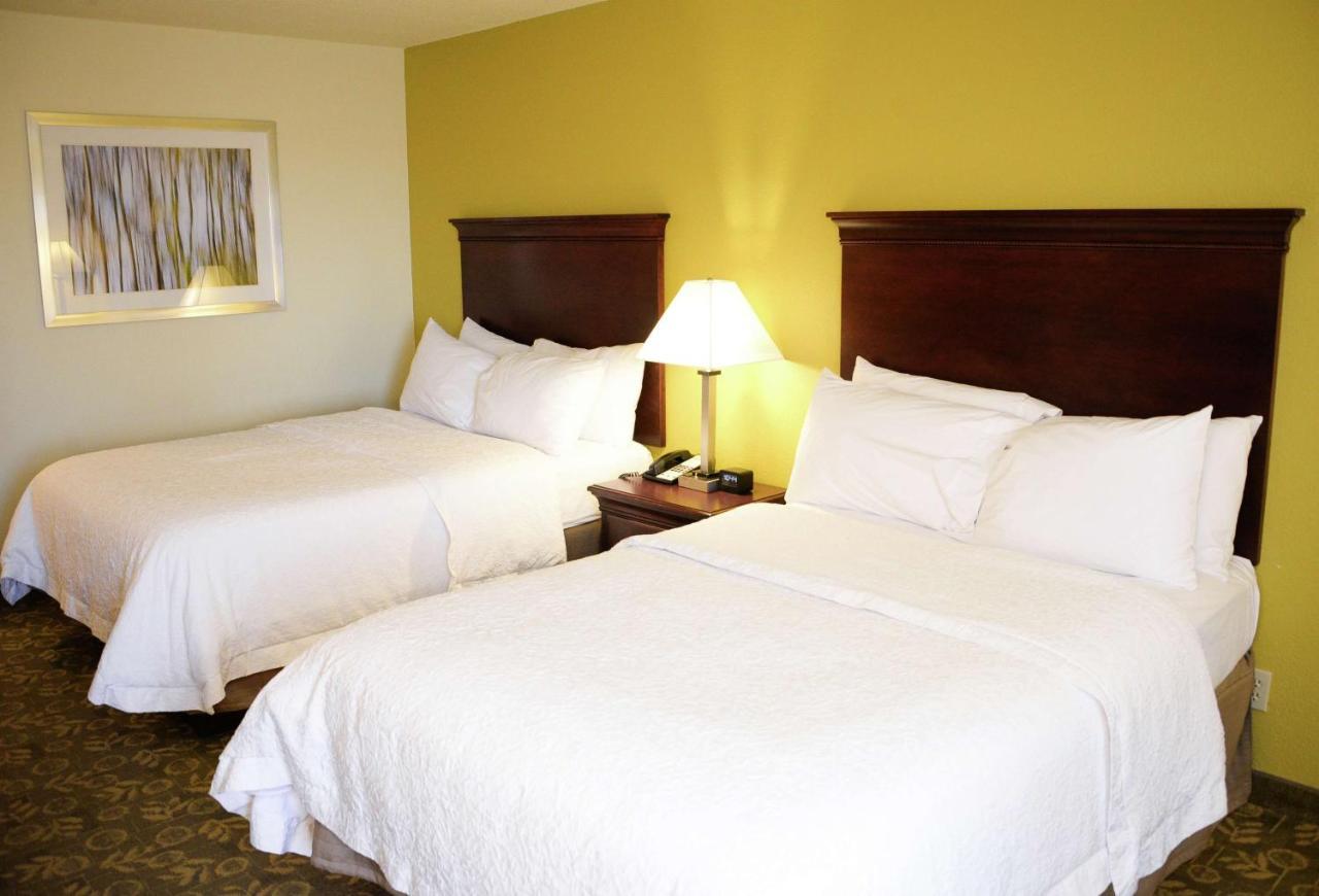 Hampton Inn Франкфорт Экстерьер фото